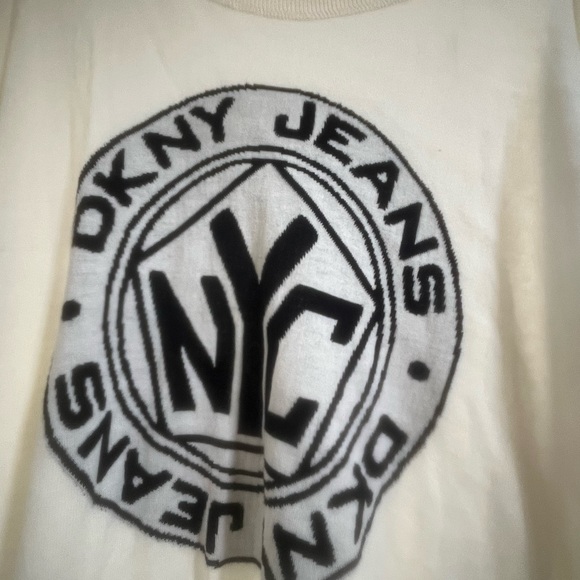 DKNY never worn with tags lightweight top. Small - Picture 2 of 5